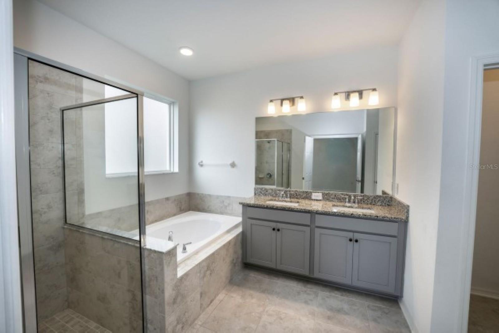 10715 New Morning Dr Property Photo 20