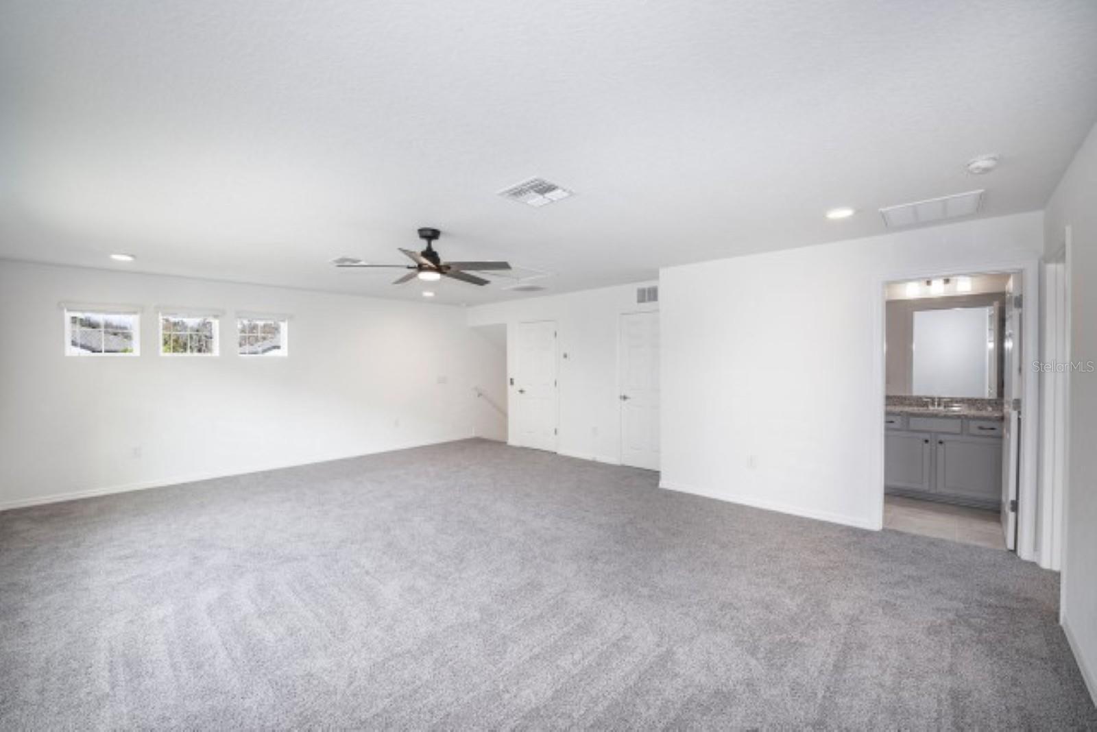 10715 New Morning Dr Property Photo 23