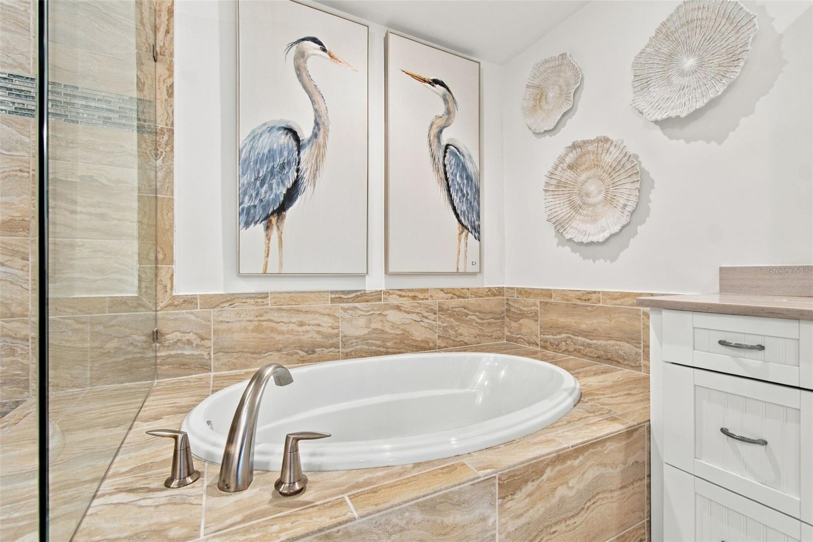 650 Collany Rd #406 Property Photo 45