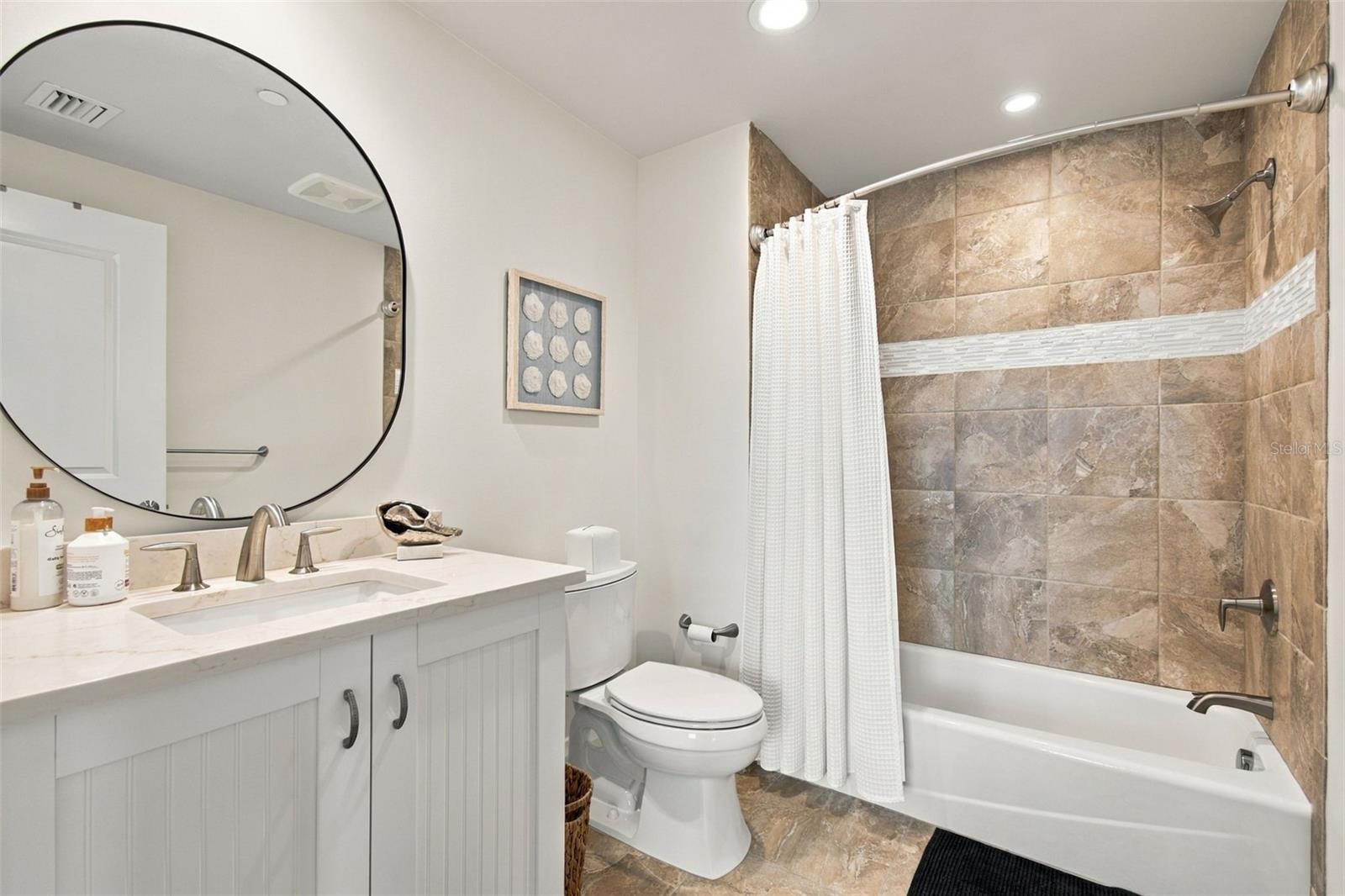 650 Collany Rd #406 Property Photo 60