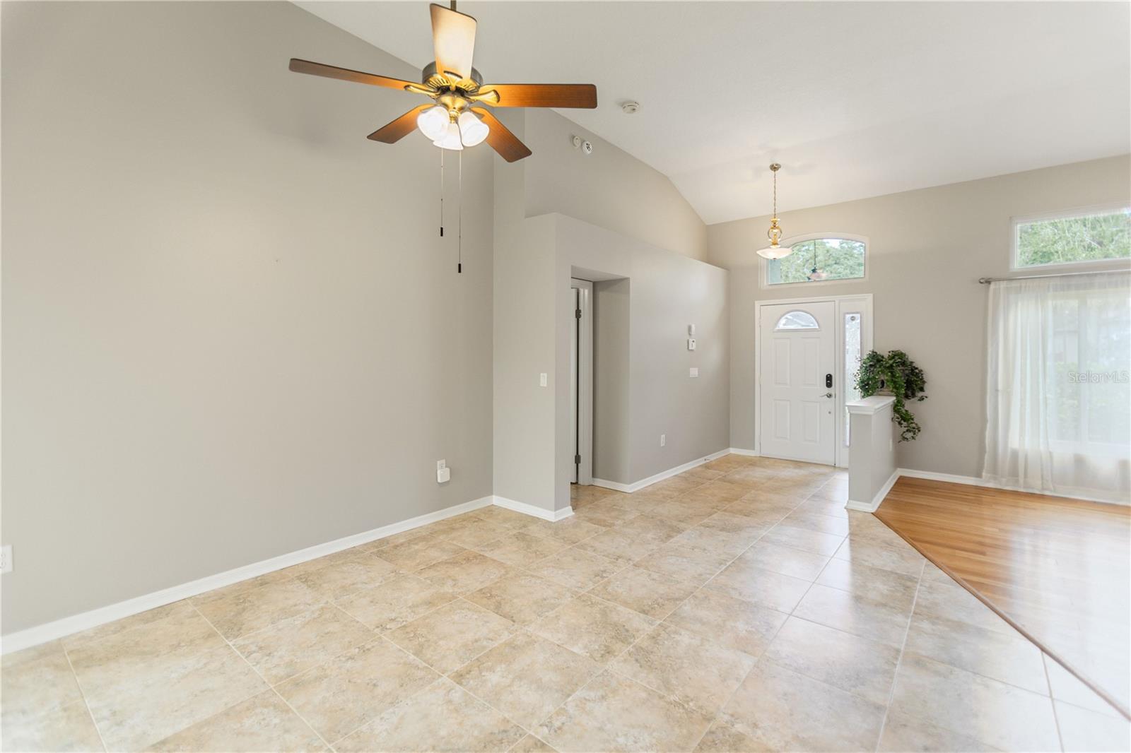 28402 Openfield Loop Property Photo 11
