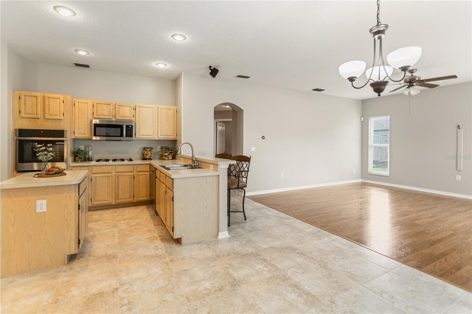 28402 Openfield Loop Property Photo 17