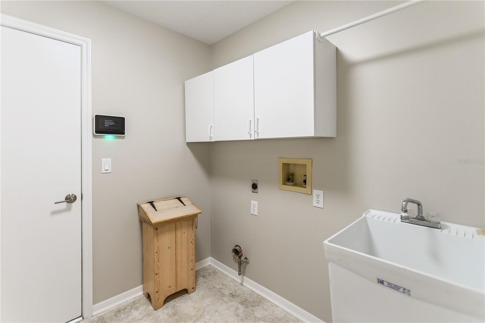 28402 Openfield Loop Property Photo 25