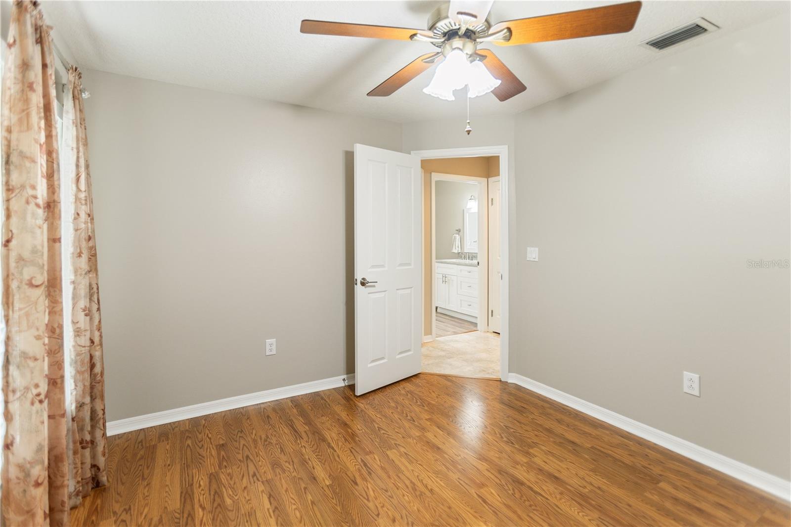 28402 Openfield Loop Property Photo 37
