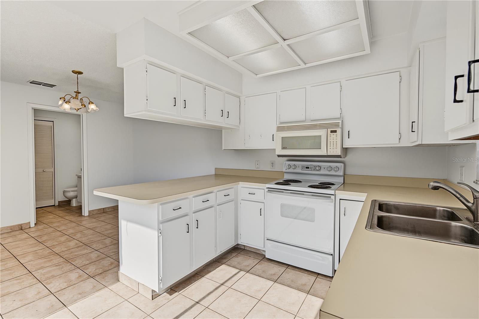 8119 Oak Trace Way #c Property Photo 11