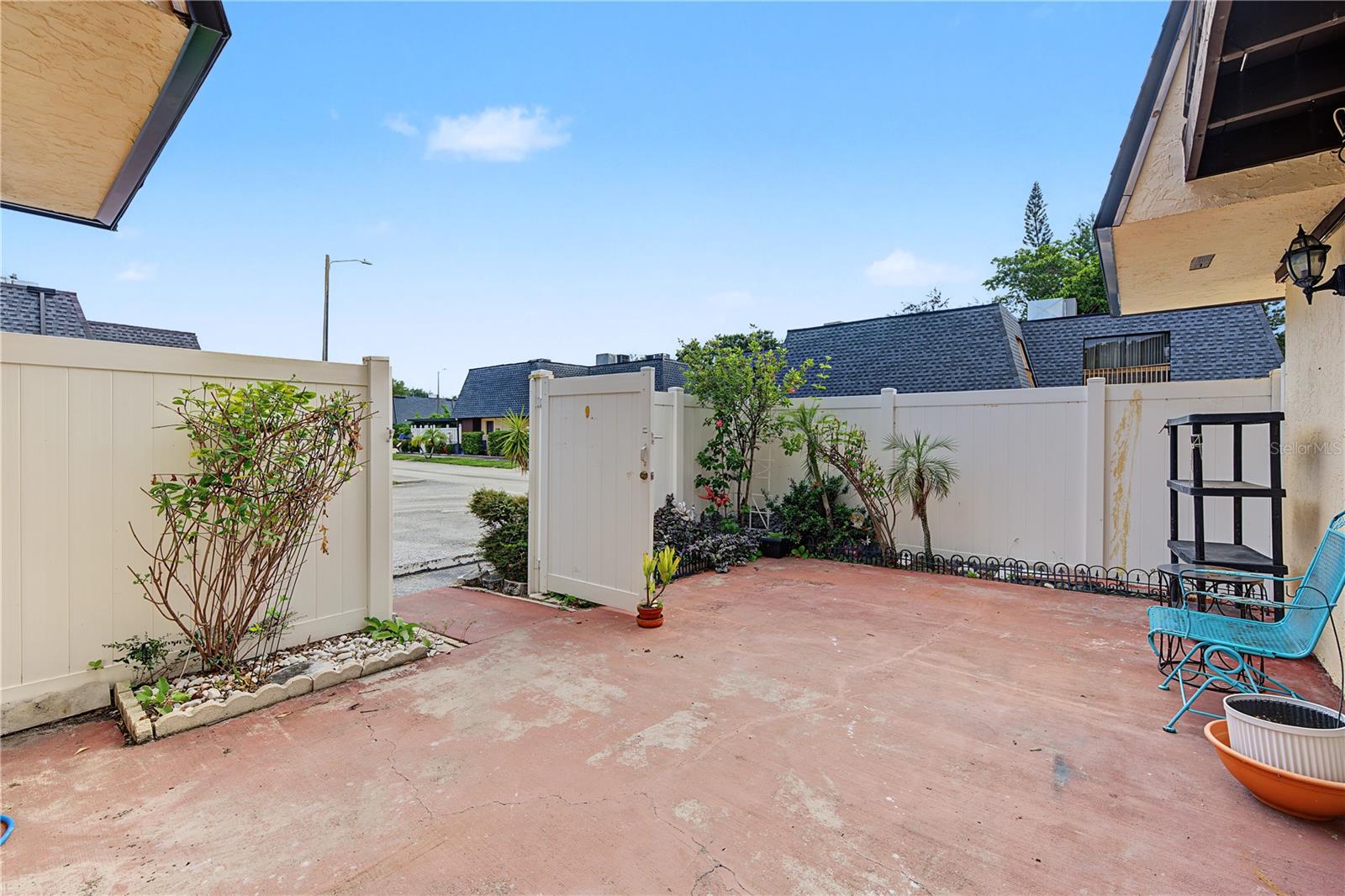 8119 Oak Trace Way #c Property Photo 23