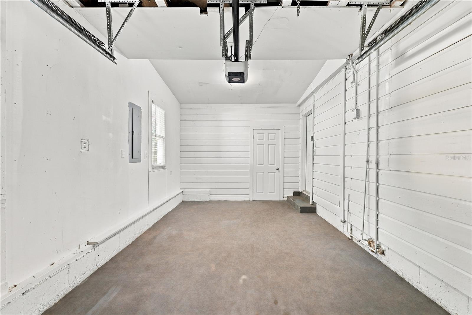3184 11th Ave N Property Photo 25
