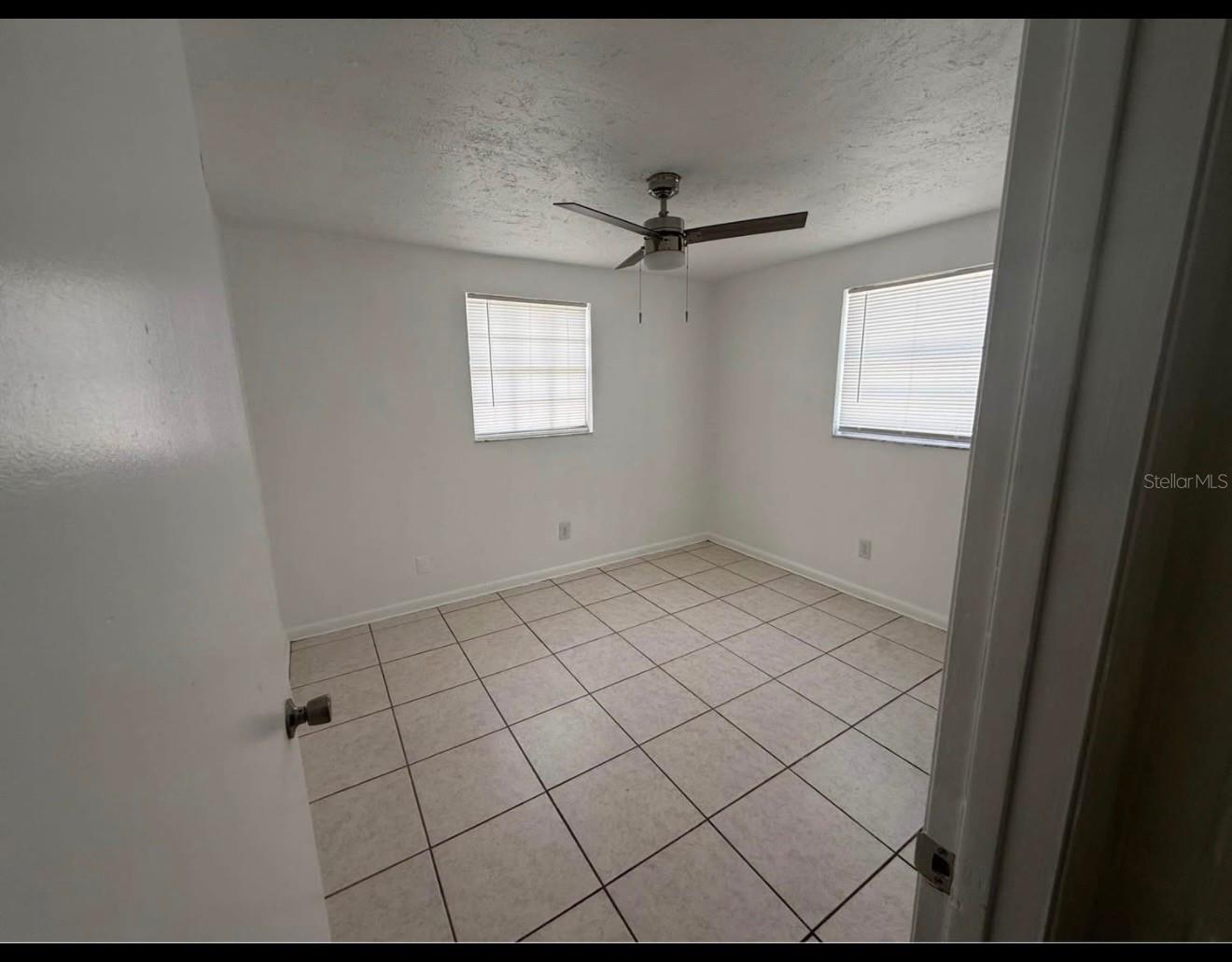 7210 N Hubert Ave Property Photo 7