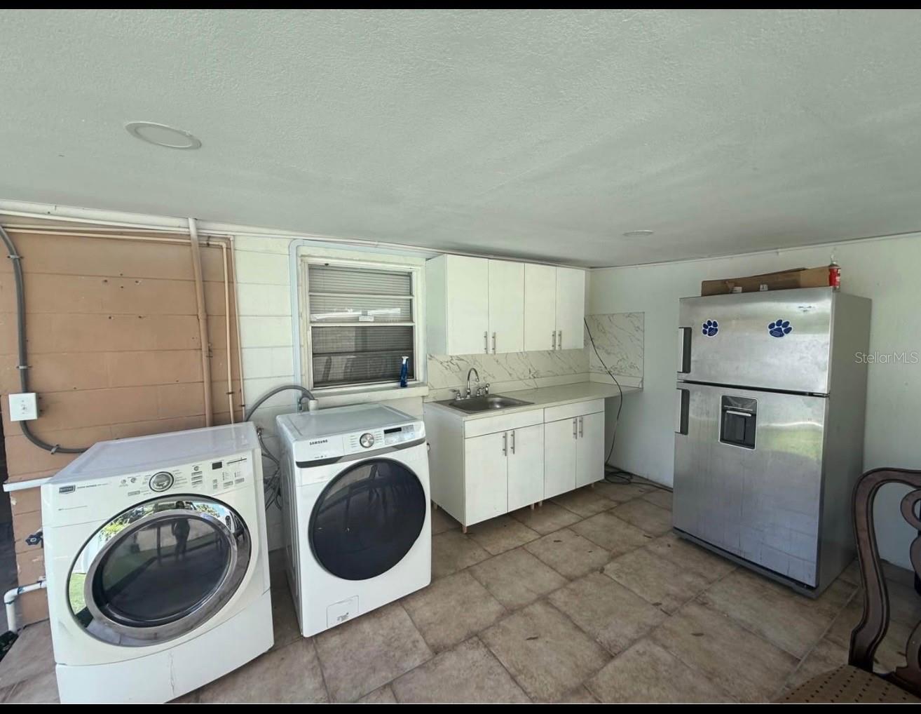 7210 N Hubert Ave Property Photo 12