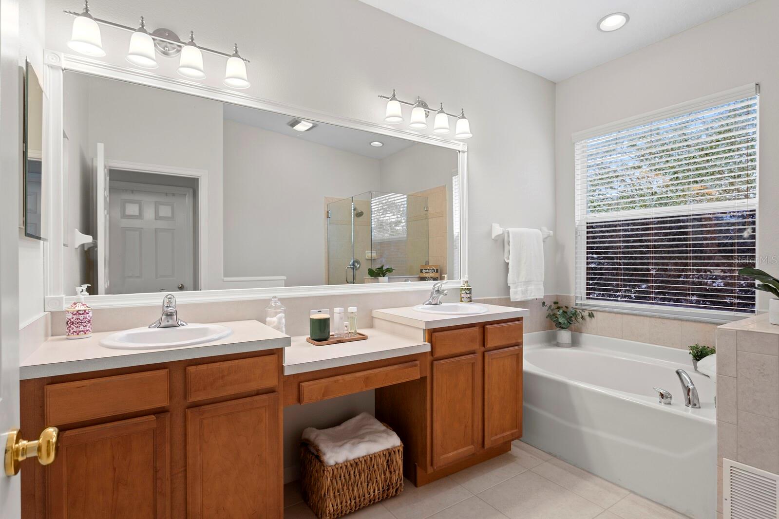 540 Harbor Grove Cir Property Photo 30