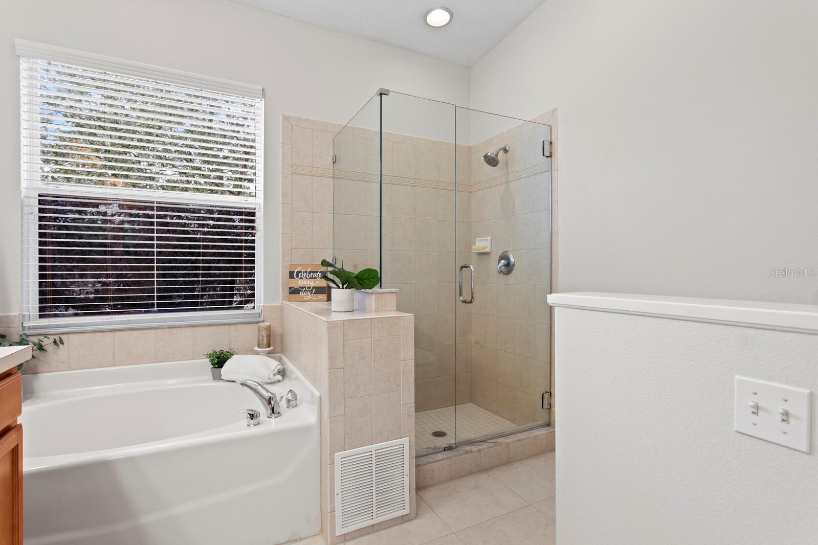 540 Harbor Grove Cir Property Photo 31