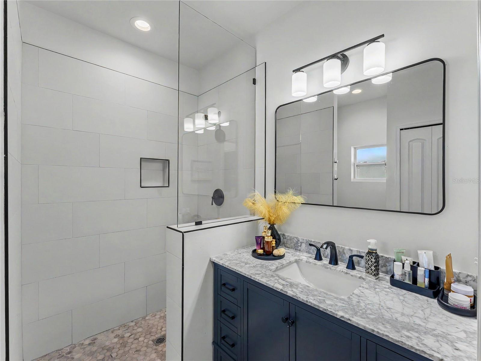9397 Northcliffe Blvd Property Photo 25