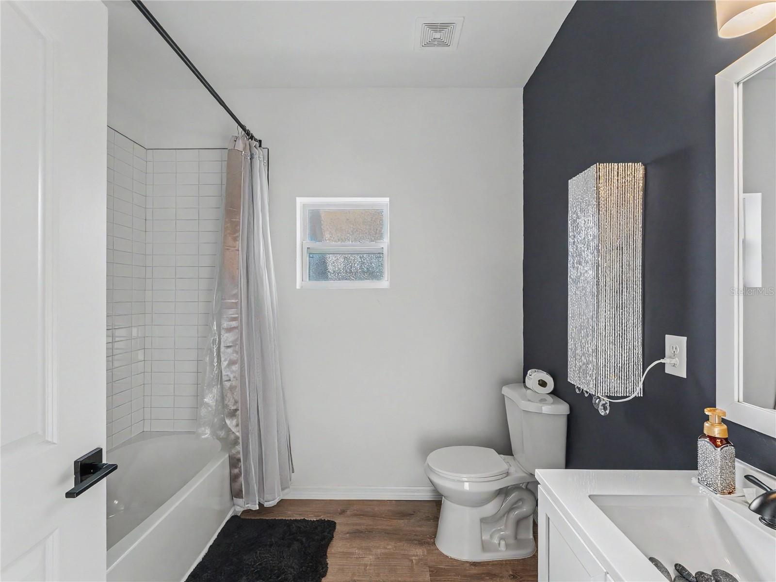 9397 Northcliffe Blvd Property Photo 33