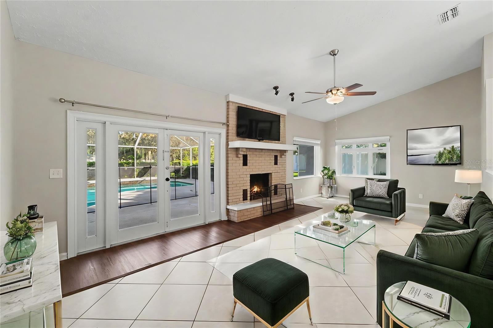 8807 Wellesly Ct Property Photo 9