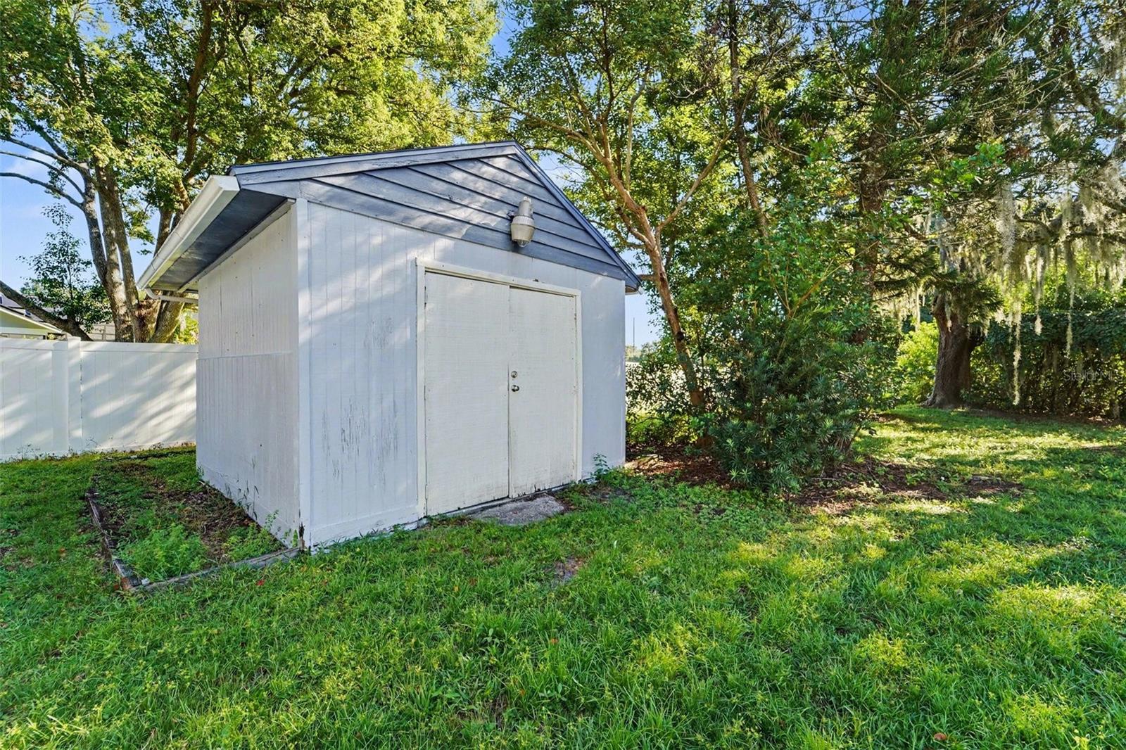 8807 Wellesly Ct Property Photo 30