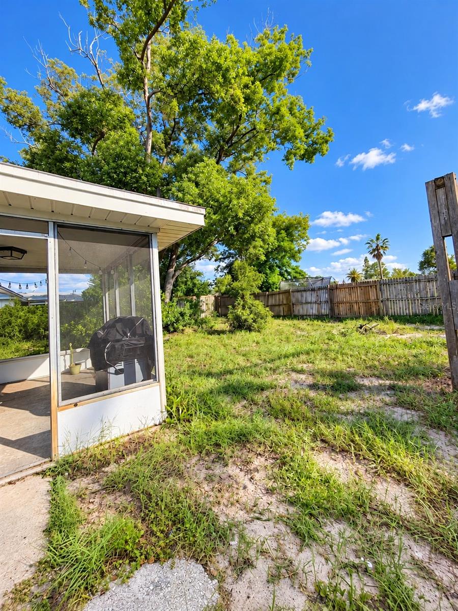 3418 Bigelow Dr Property Photo 2