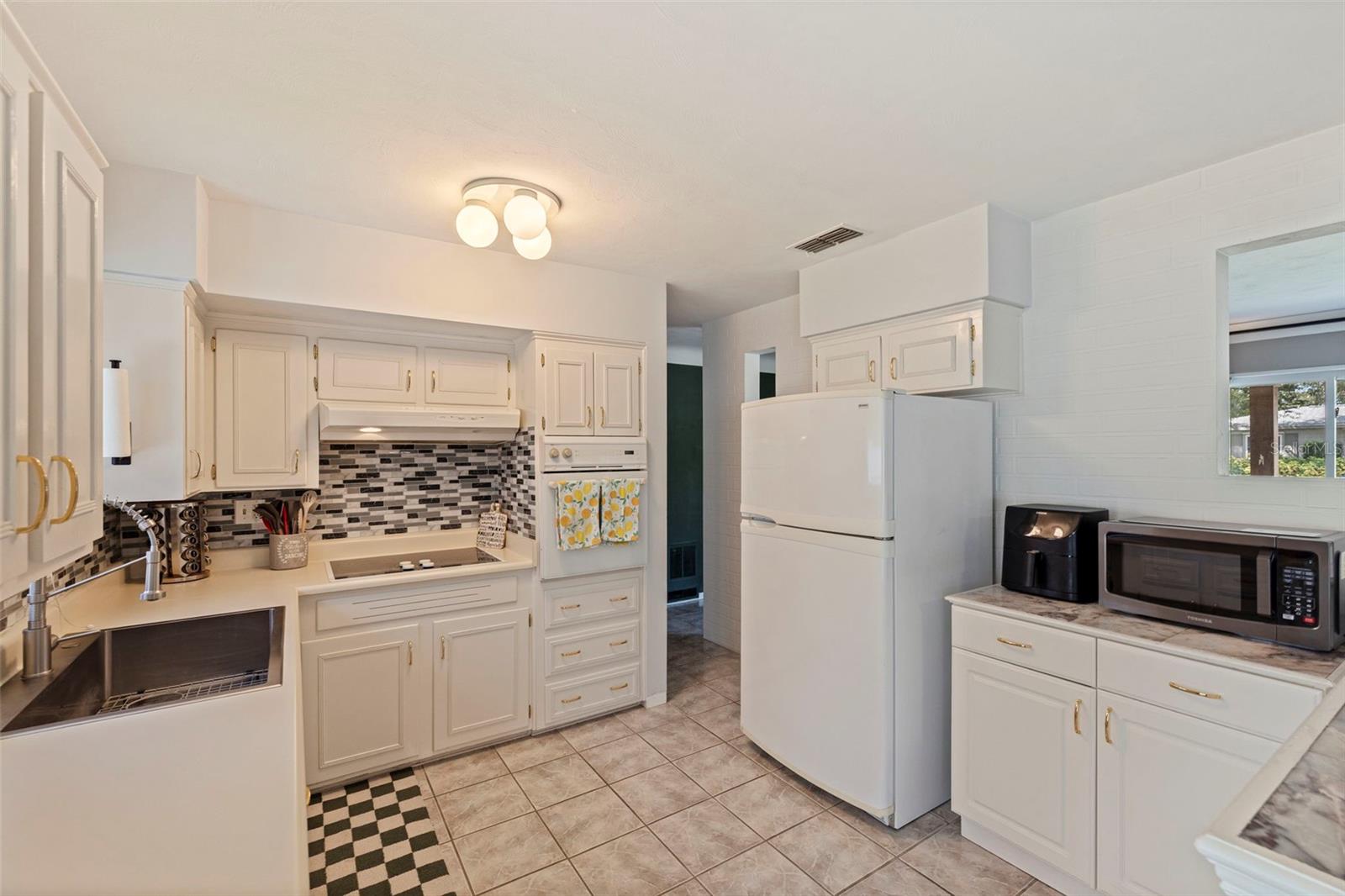 4333 61st Ln N Property Photo 12