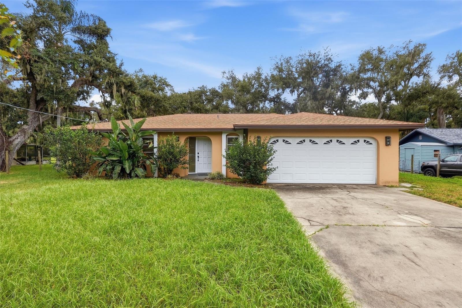 1411 52 ST E Property Photo 1