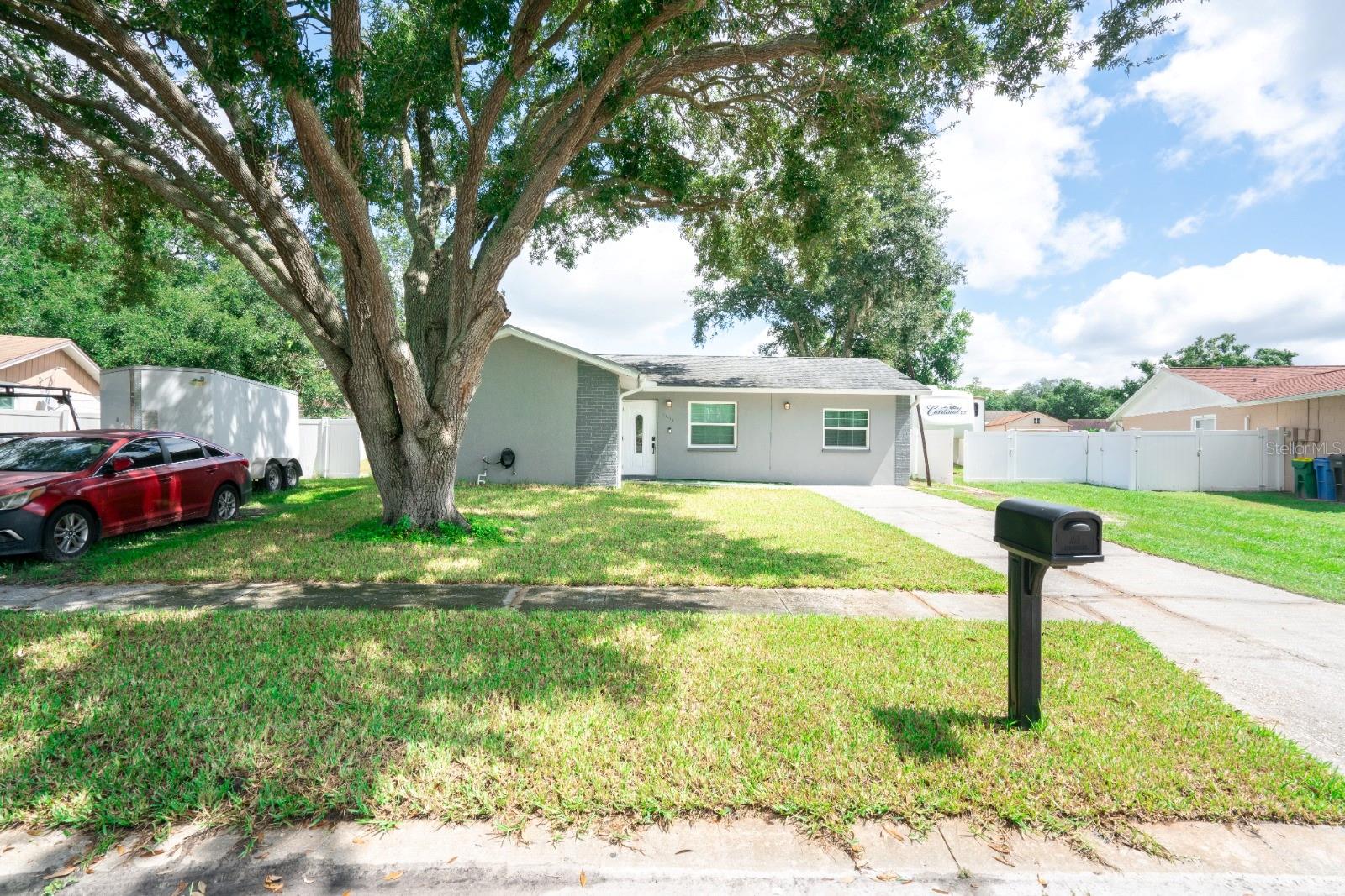 13915 BRIDGEPORT DR Property Photo 1