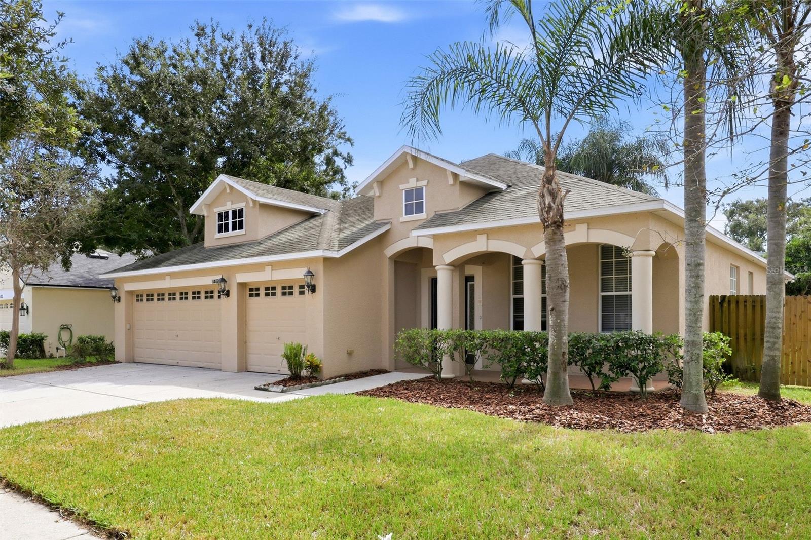 11409 Blue Lilac Ave Property Photo 3