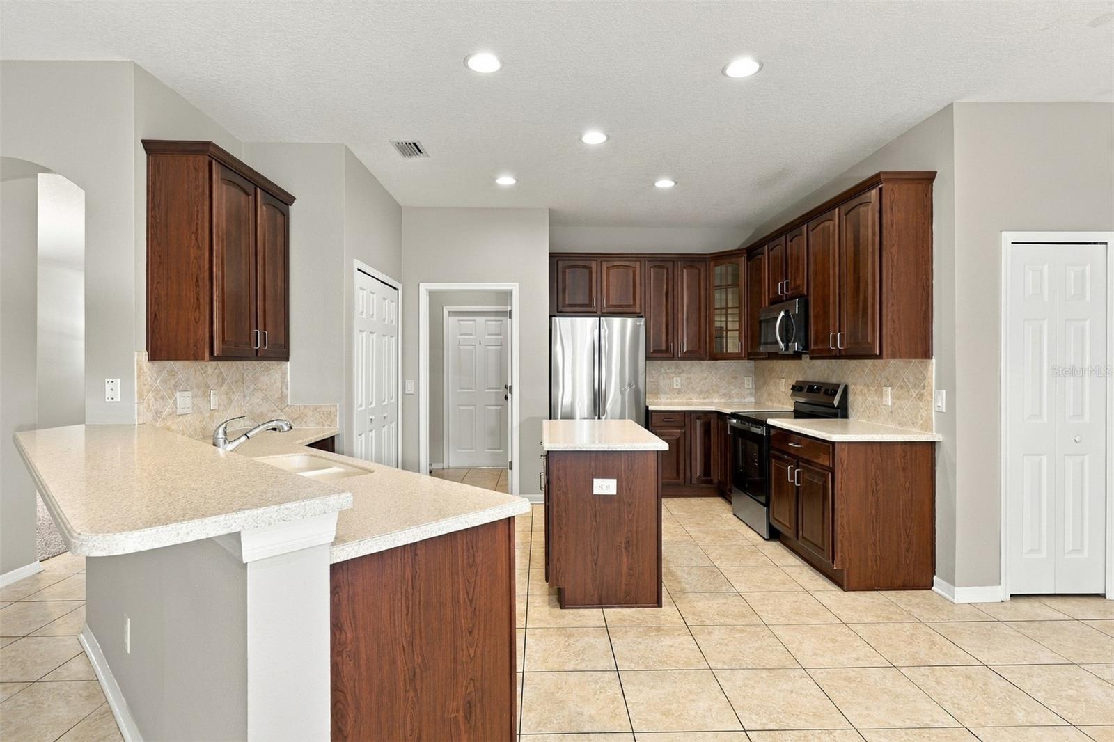 11409 Blue Lilac Ave Property Photo 13