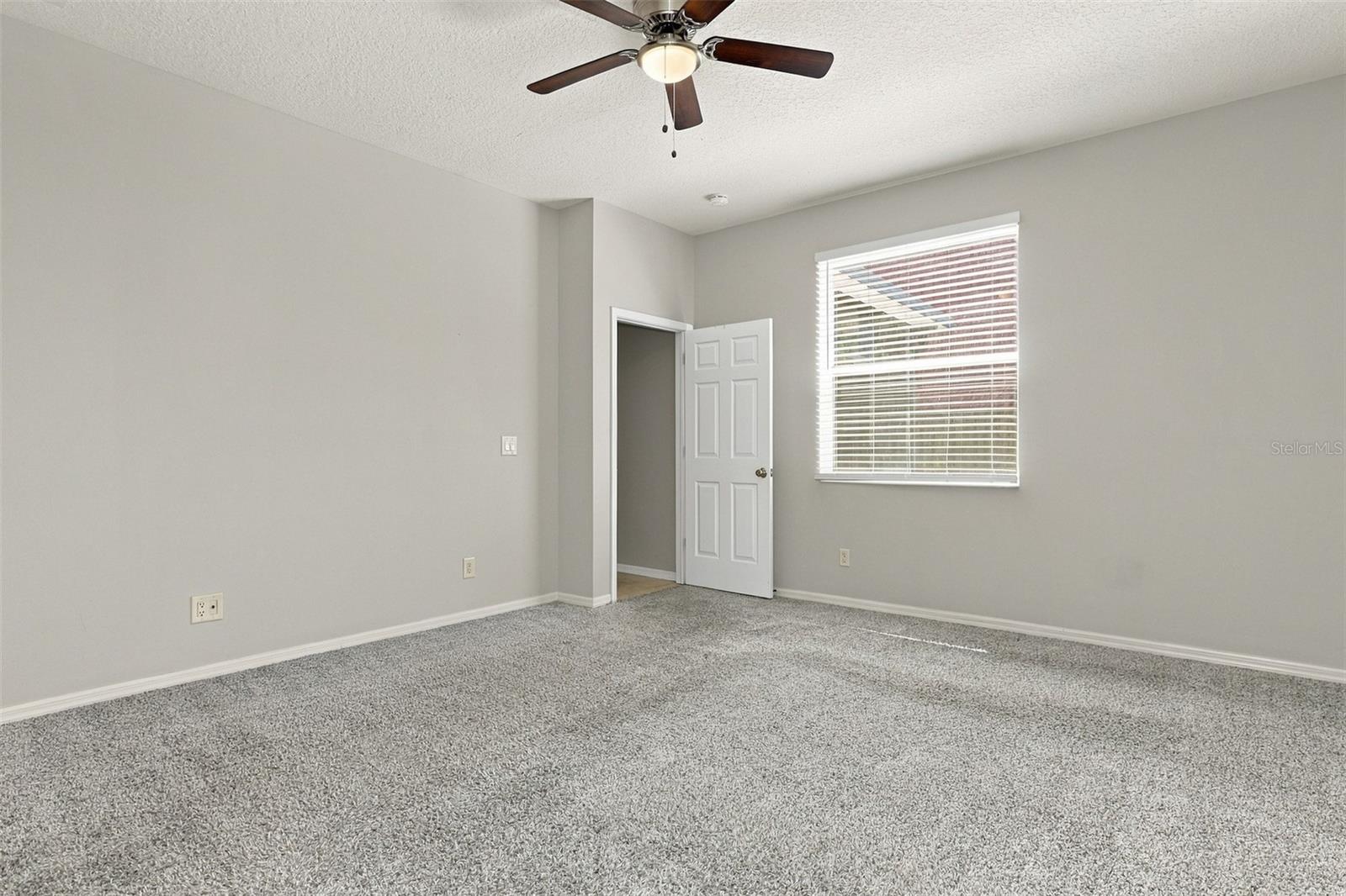 11409 Blue Lilac Ave Property Photo 27