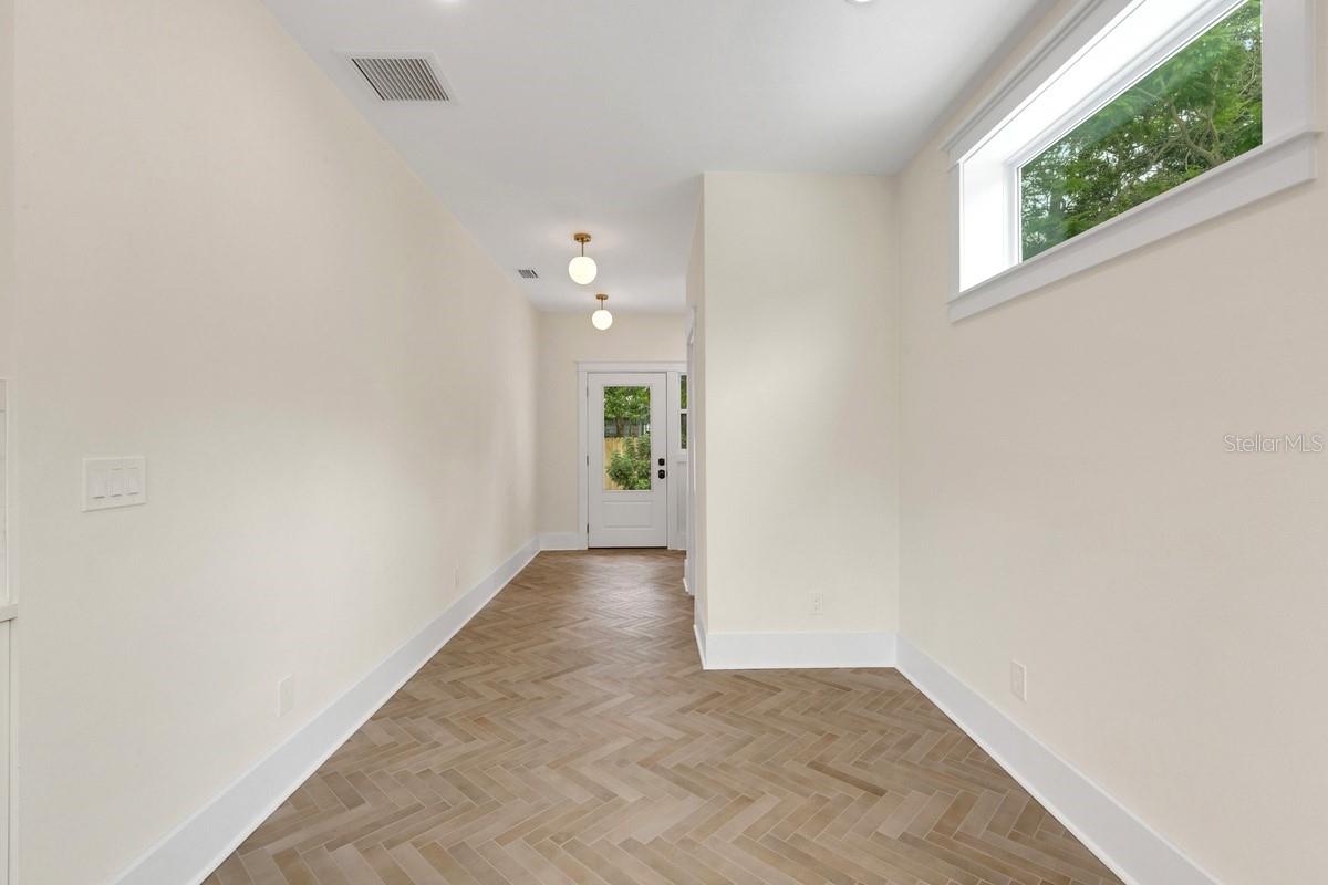 635 Highland Ave Property Photo 28