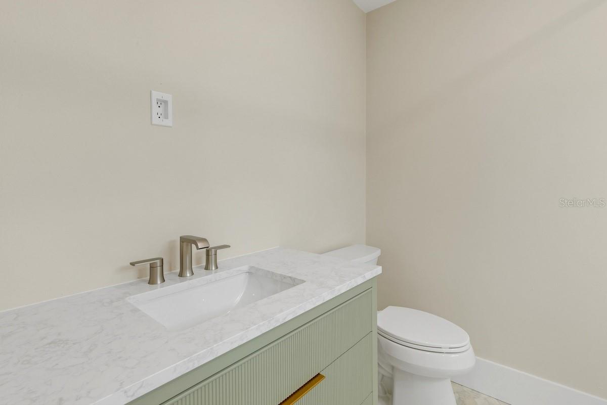 635 Highland Ave Property Photo 33