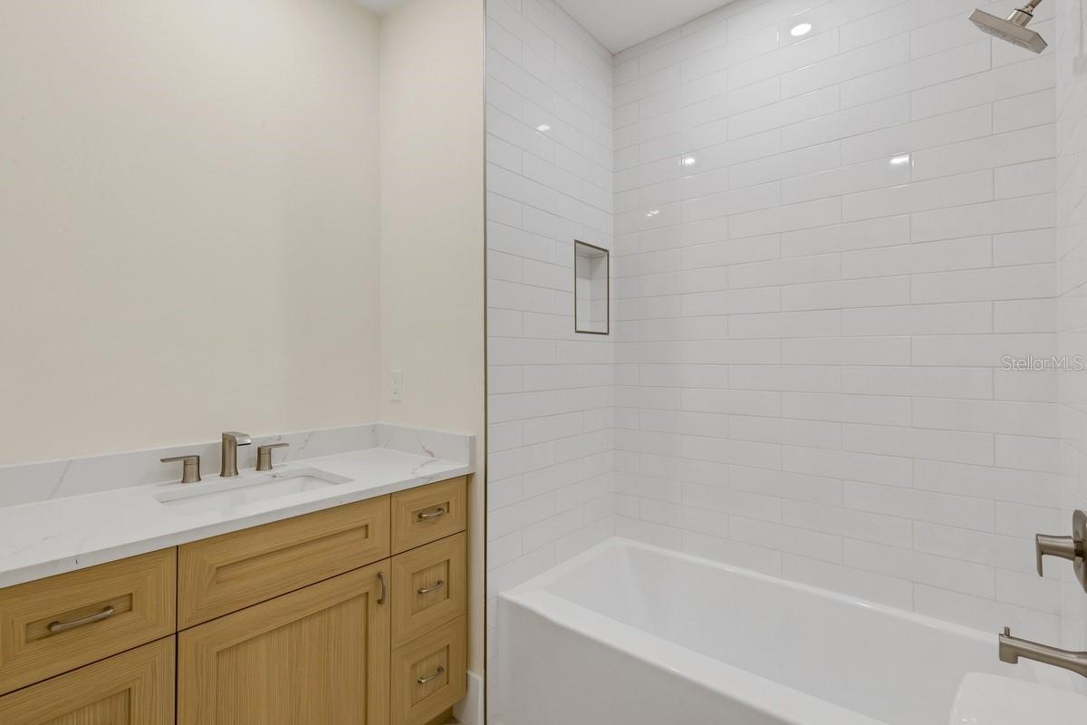635 Highland Ave Property Photo 36