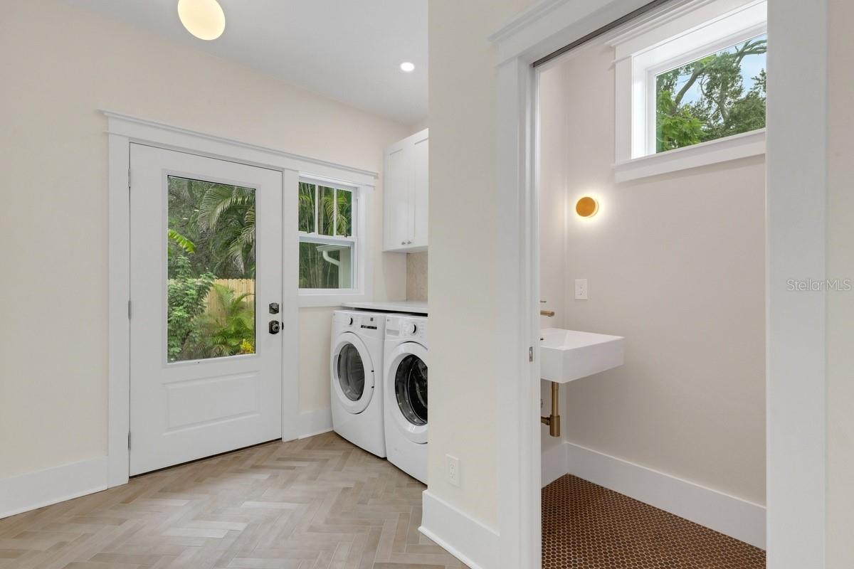 635 Highland Ave Property Photo 45