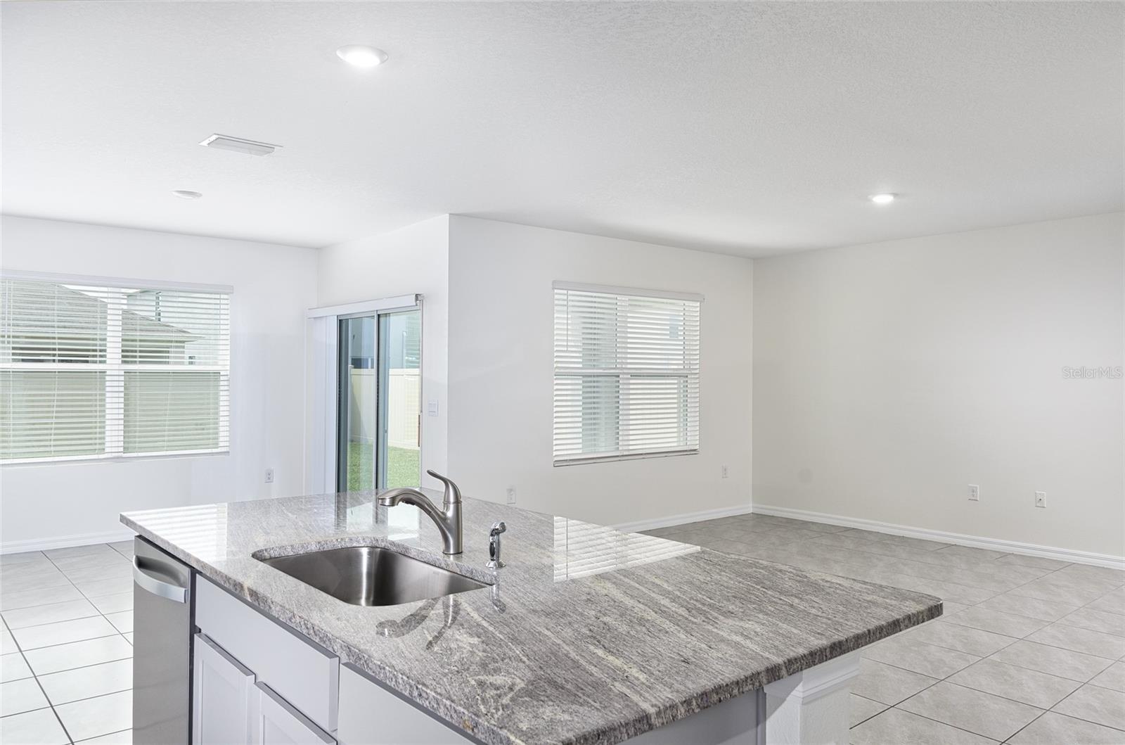 33692 Jasper Stone Dr Property Photo 8