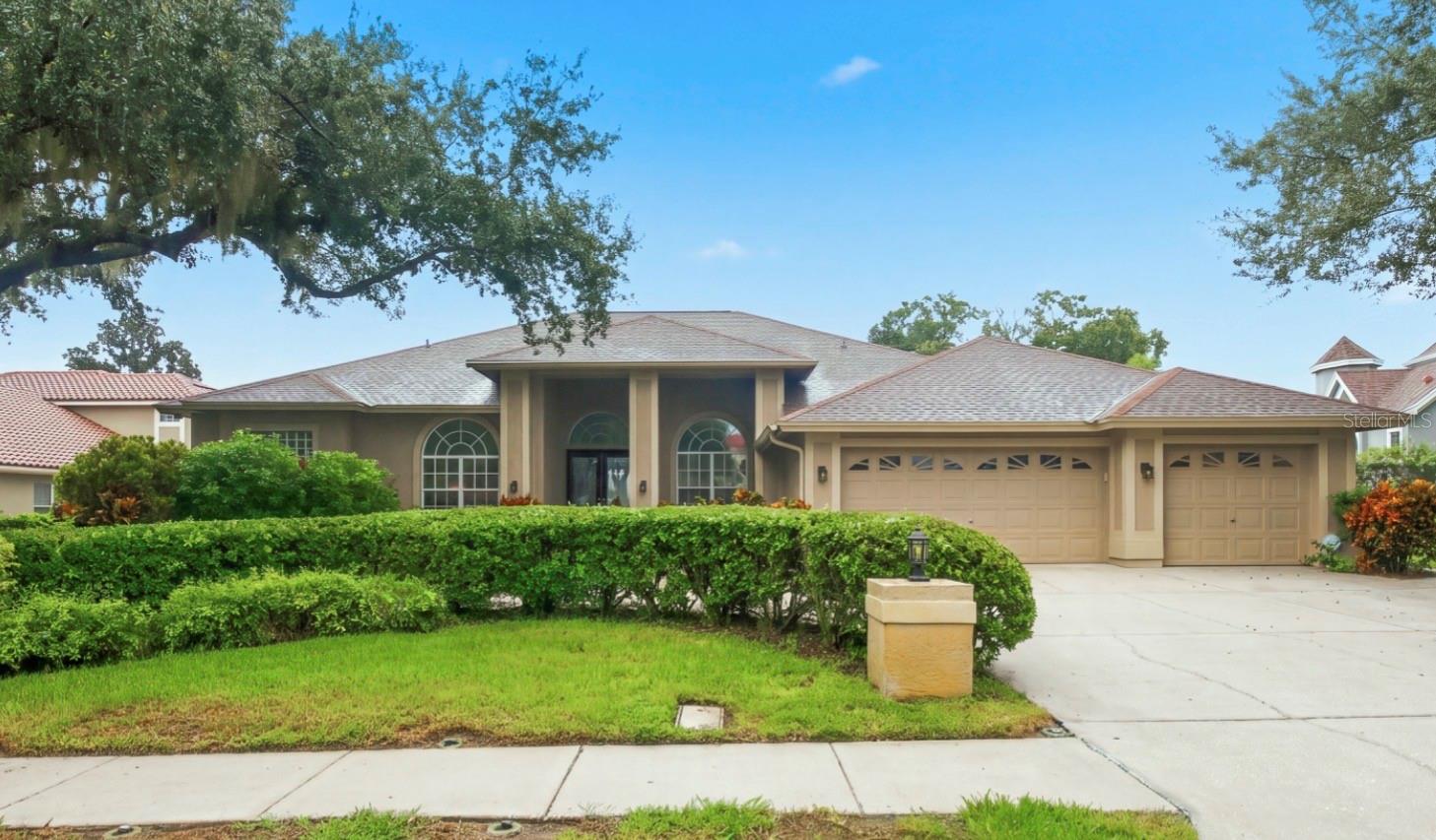 3763 Executive Dr Property Photo 1