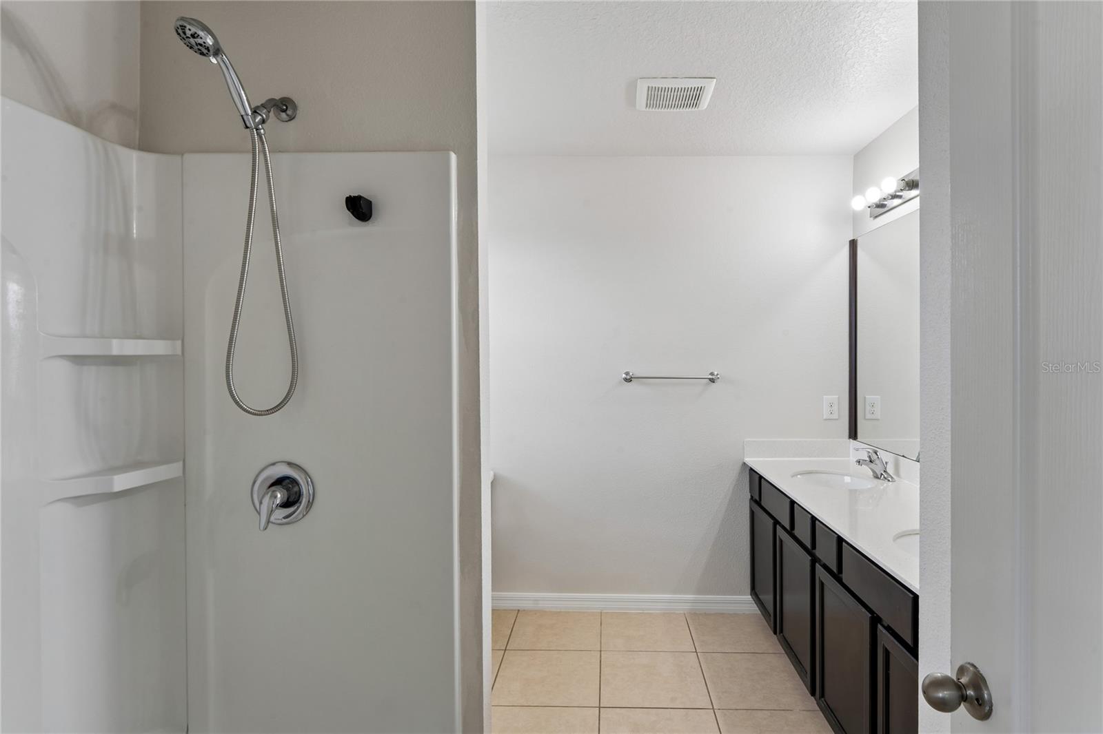 2513 Caspian Dr Property Photo 14