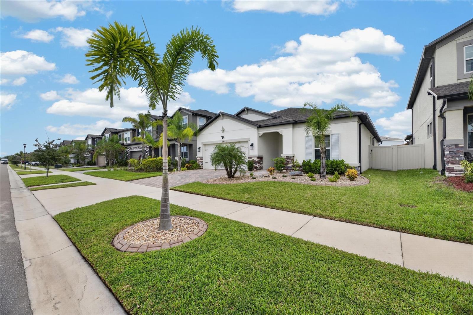 3010 Marine Grass Dr Property Photo 7