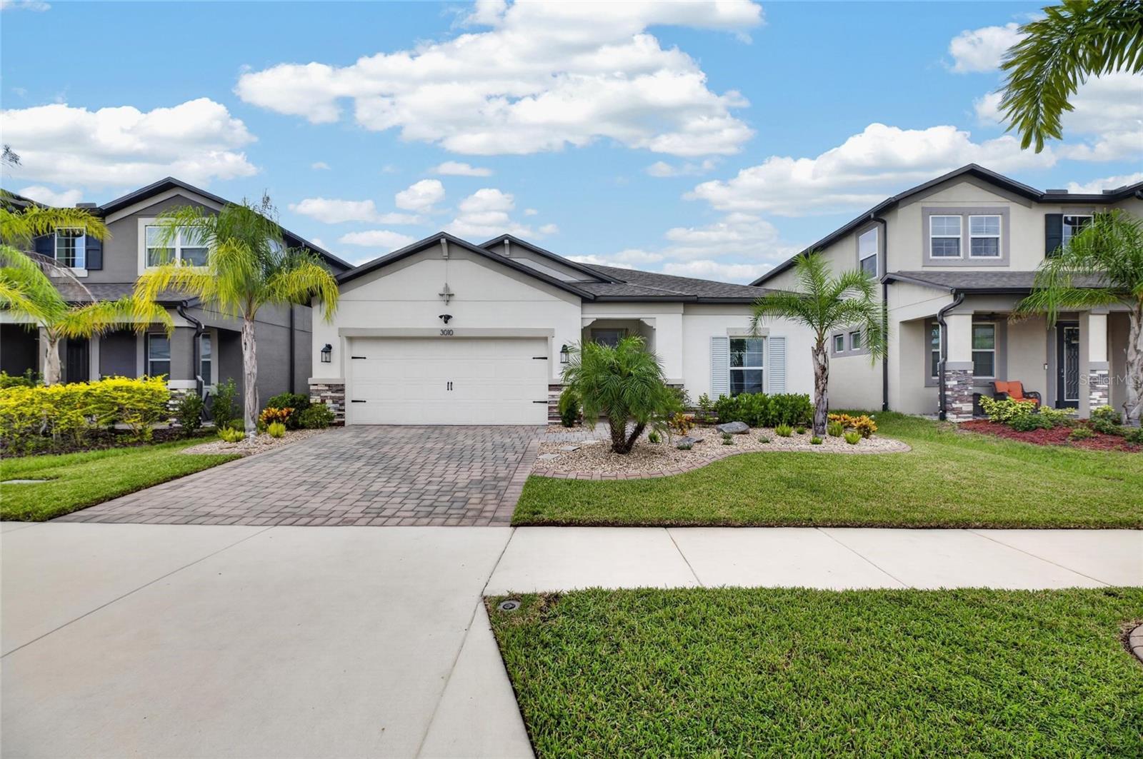 3010 Marine Grass Dr Property Photo 9