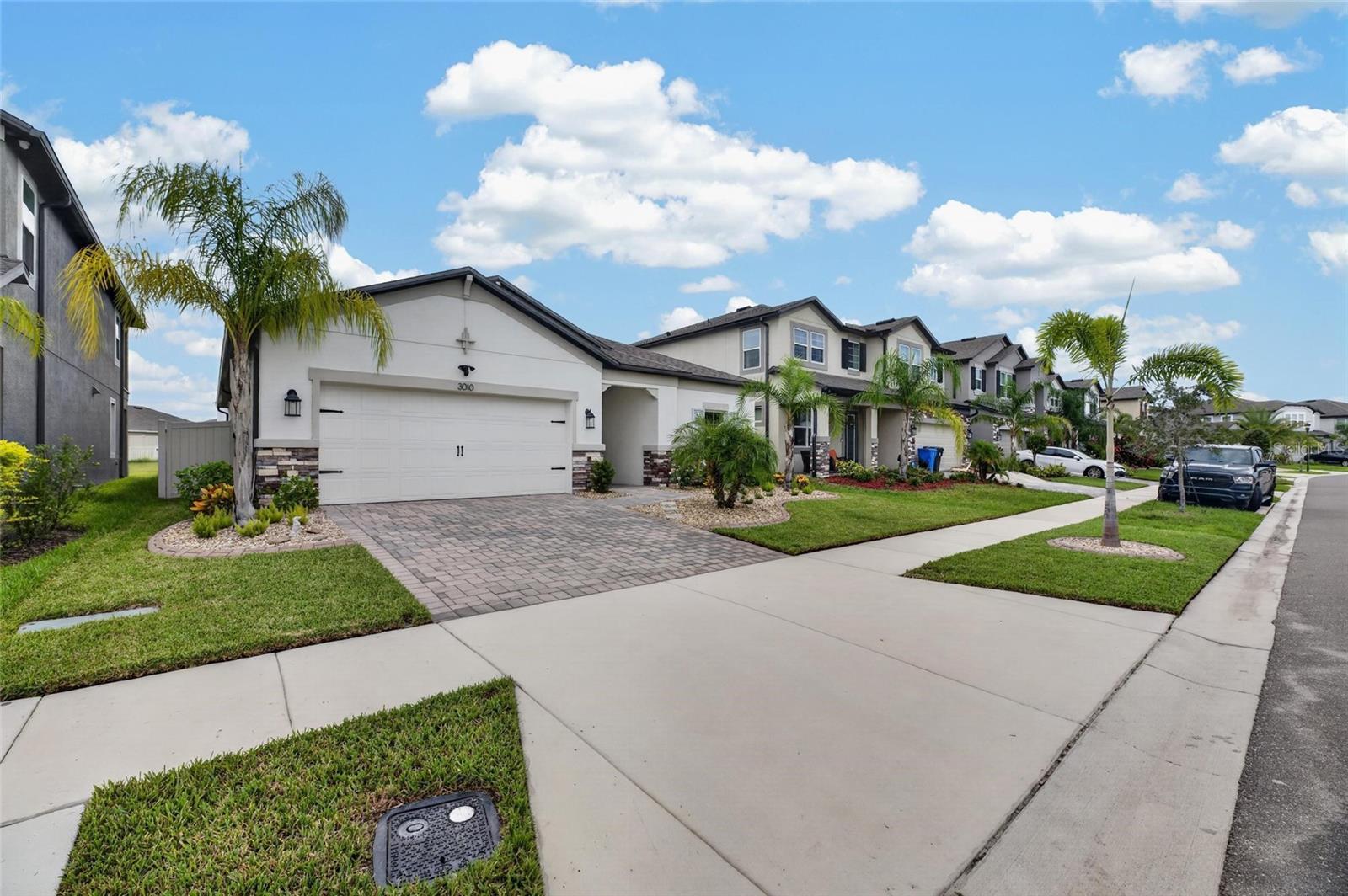 3010 Marine Grass Dr Property Photo 10