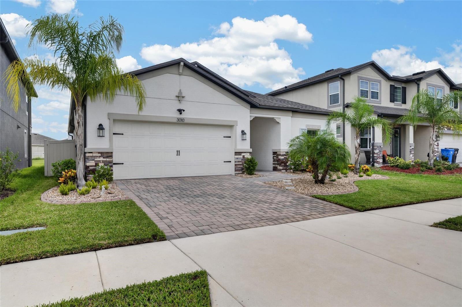 3010 Marine Grass Dr Property Photo 11