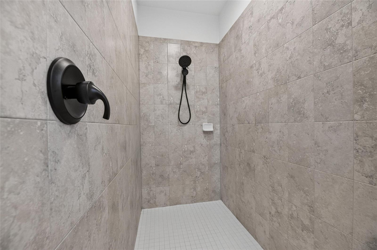 3010 Marine Grass Dr Property Photo 48