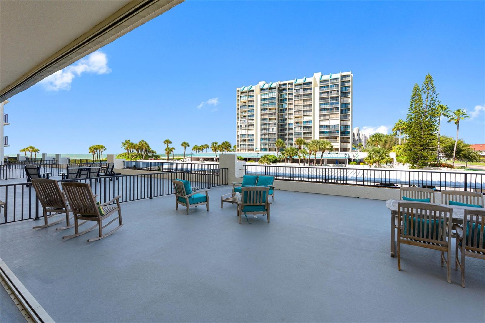 1400 Gulf Blvd #104 Property Photo 14