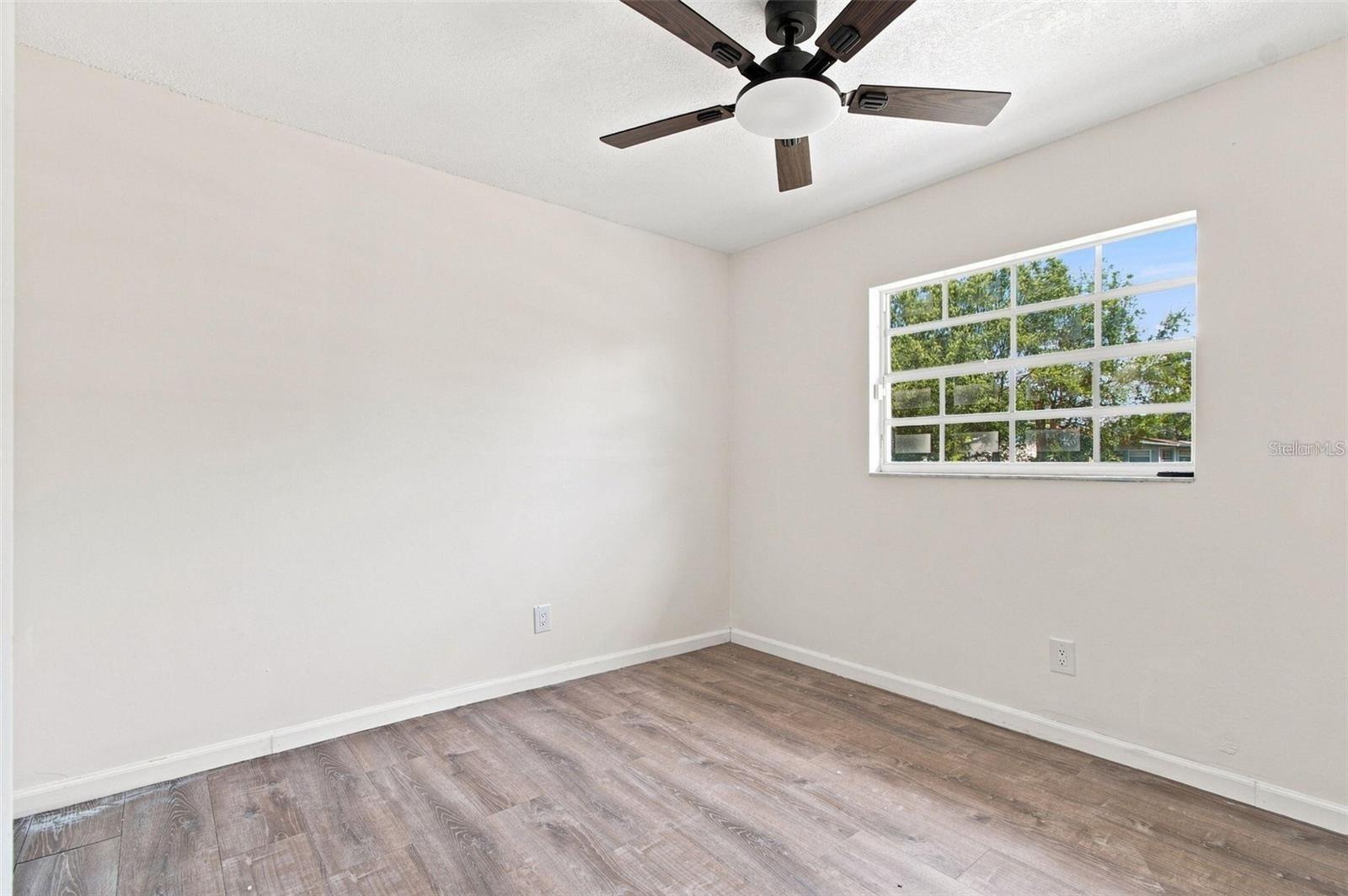 1719 Julian Lane Dr Property Photo 11