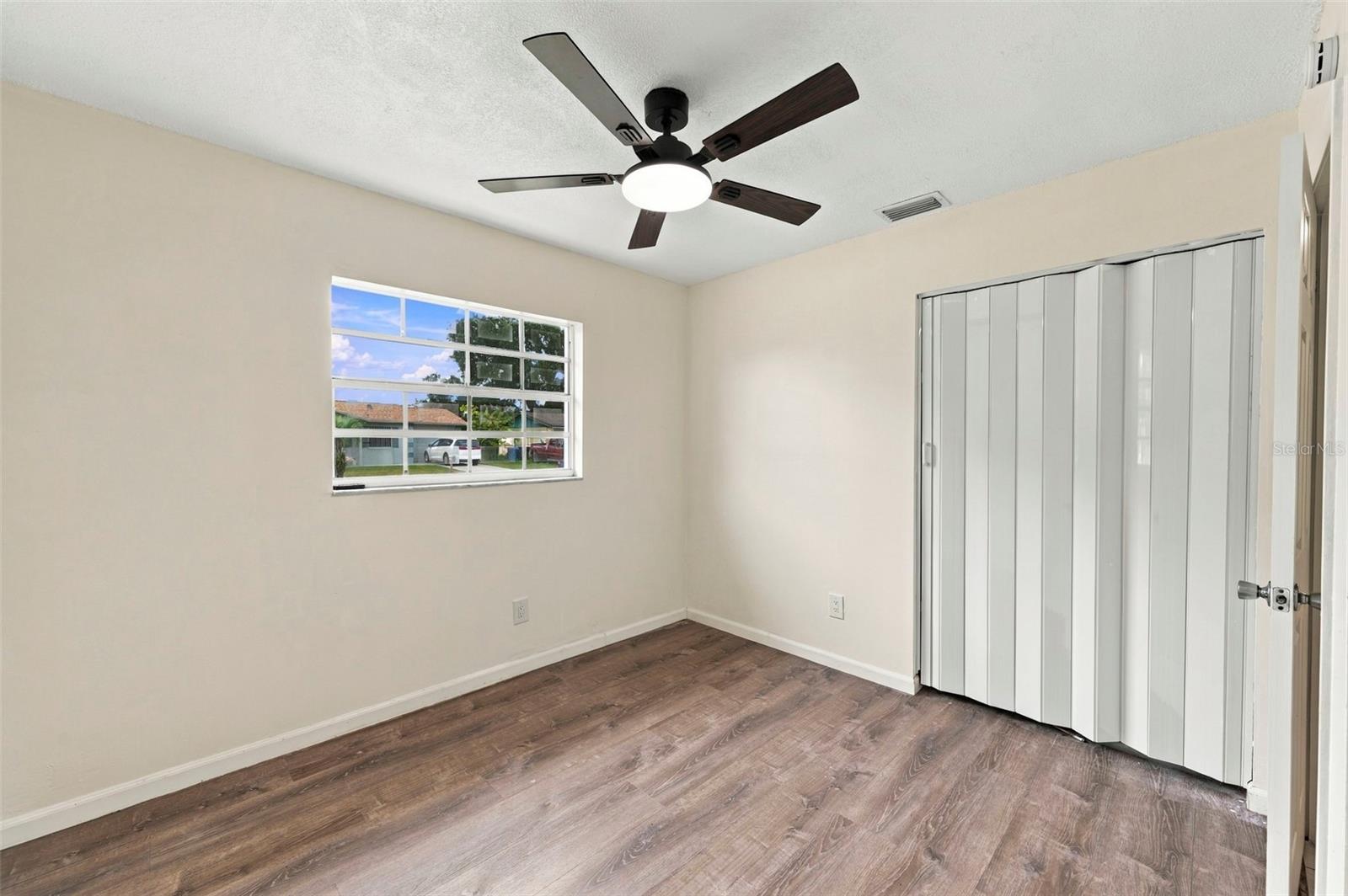 1719 Julian Lane Dr Property Photo 12