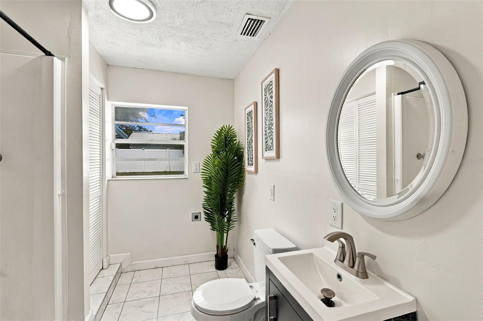 1719 Julian Lane Dr Property Photo 15