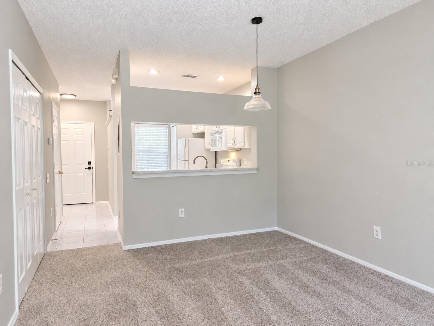 8664 Hunters Key Cir Property Photo 4