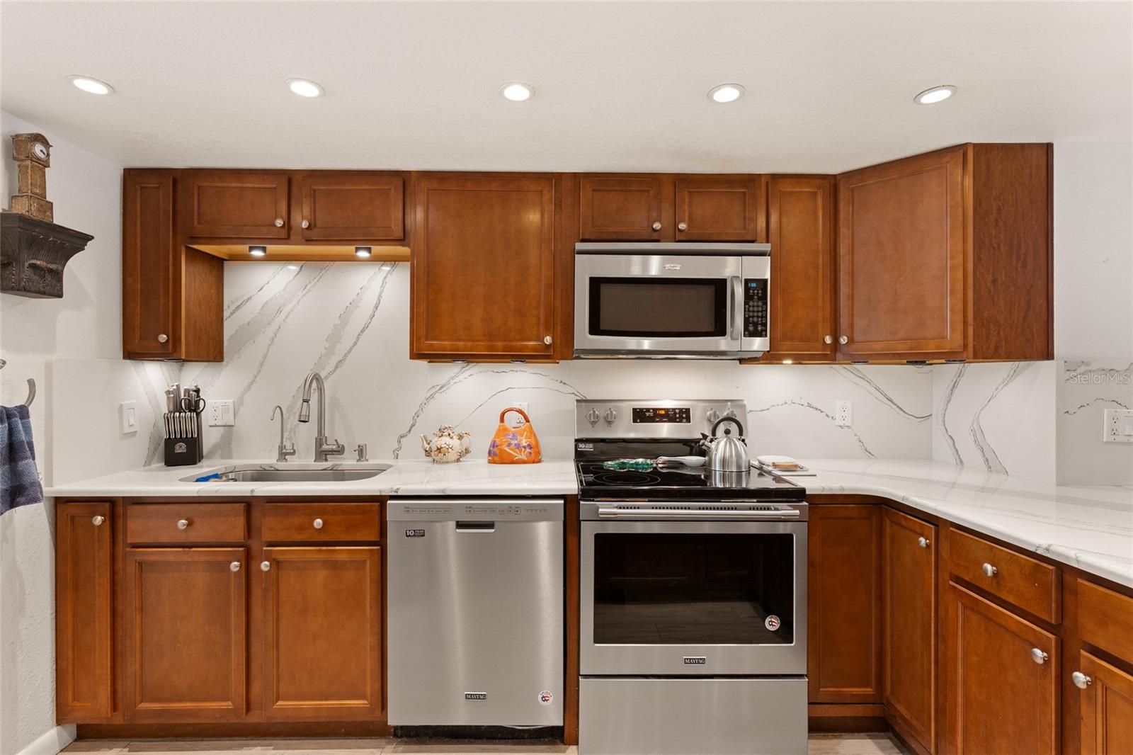 1200 Tarpon Woods Blvd #s4 Property Photo 6