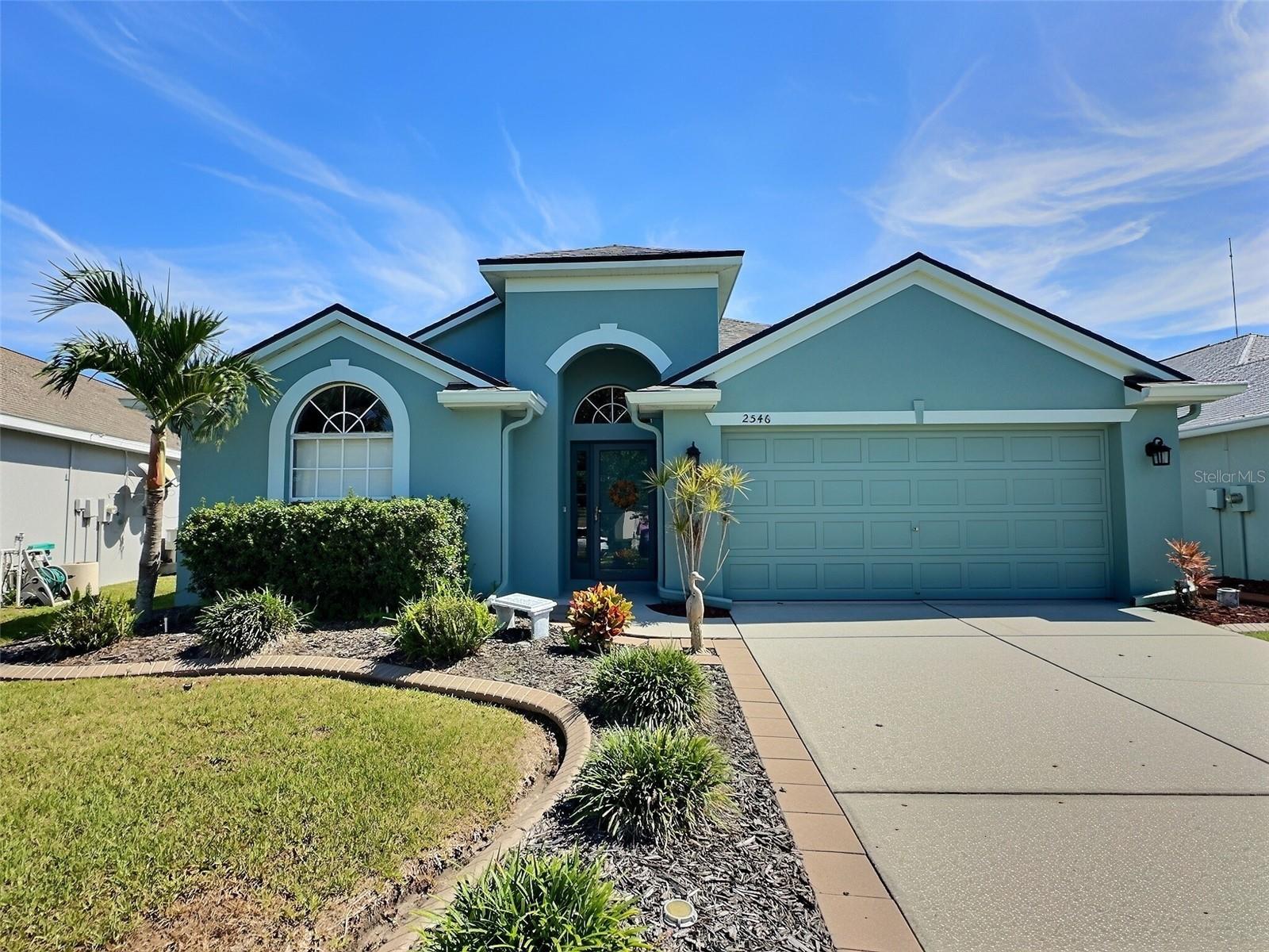 2546 Arrowpointe Dr Property Photo 1