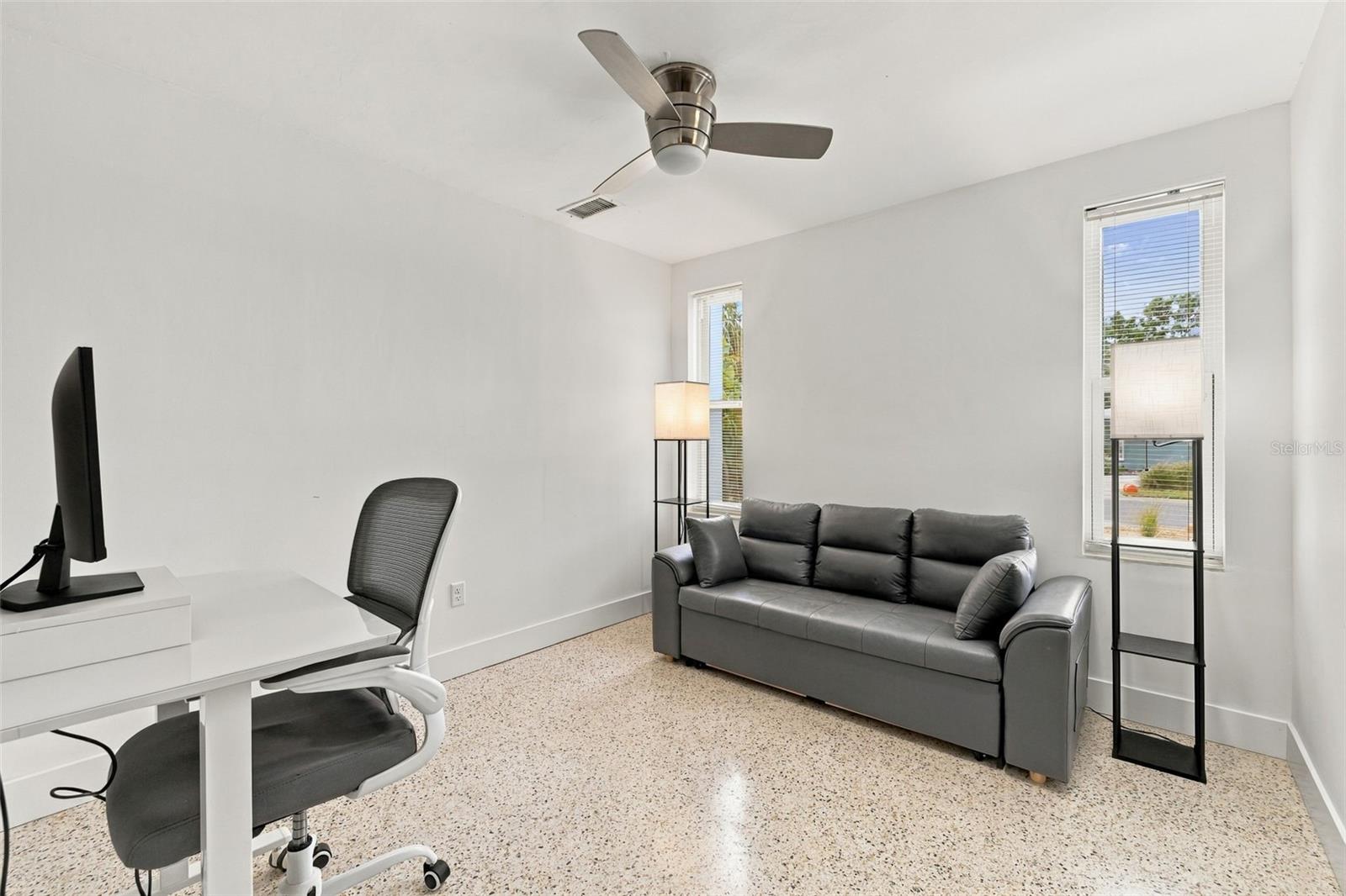 2440 S Shore Dr Se Property Photo 23