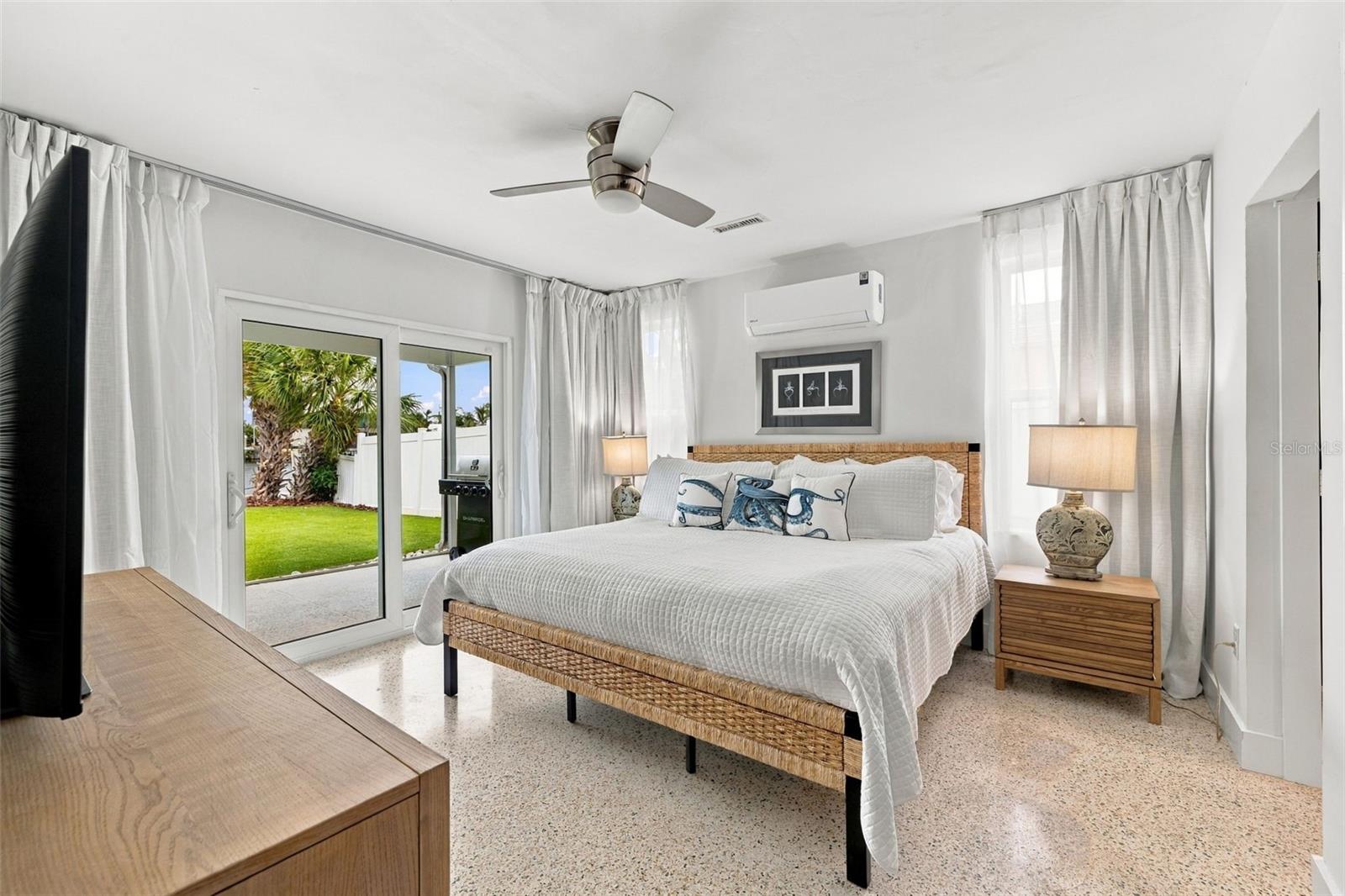2440 S Shore Dr Se Property Photo 25