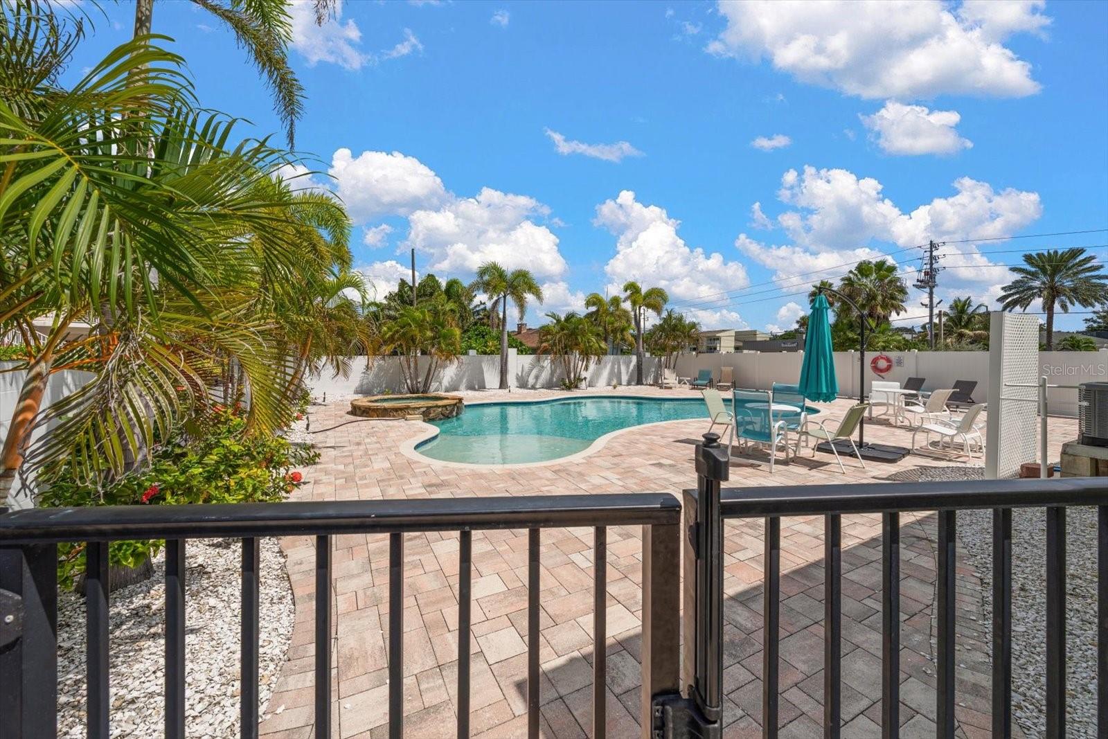 1512 Gulf Blvd Property Photo 3