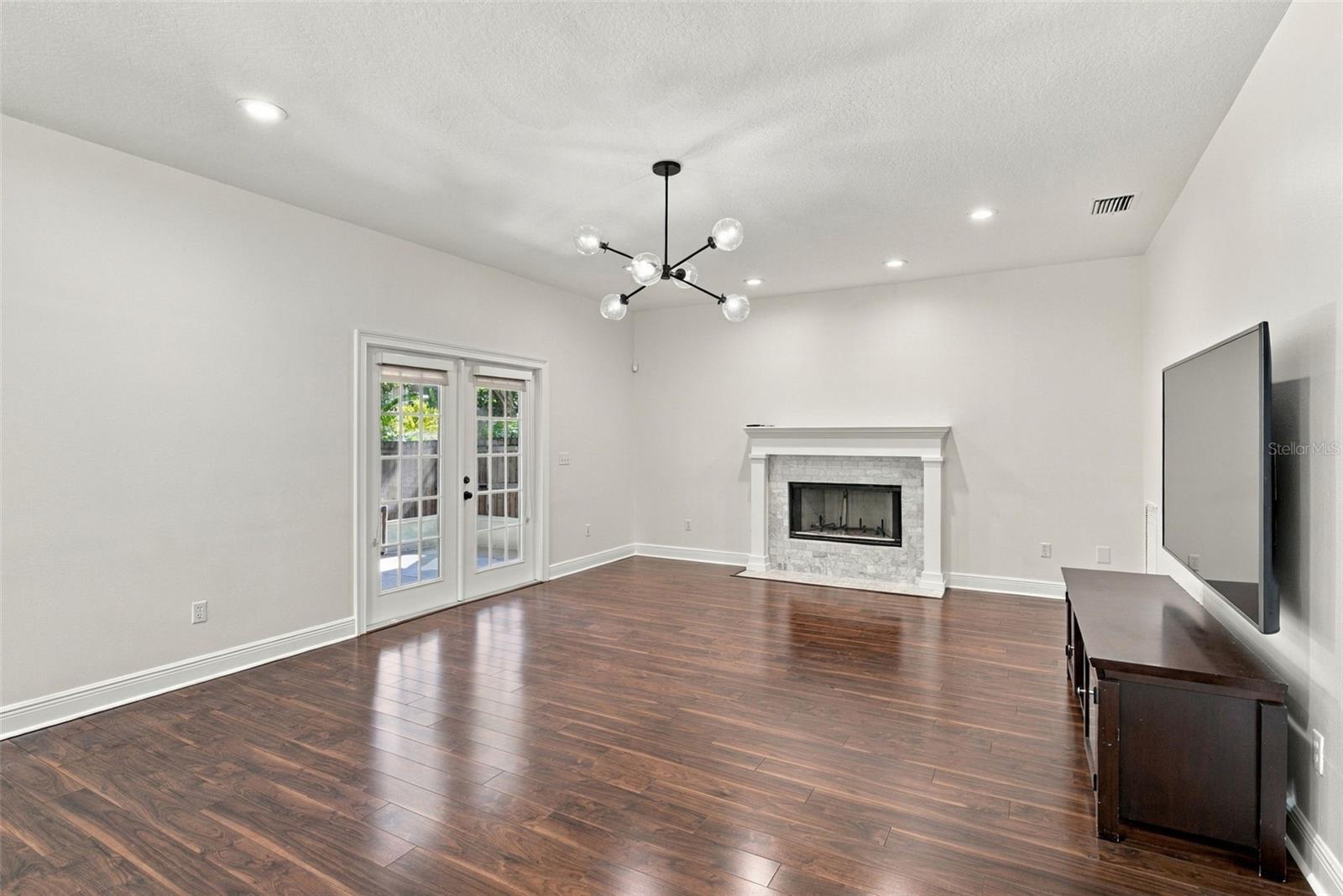 3308 W Villa Rosa St Property Photo 7