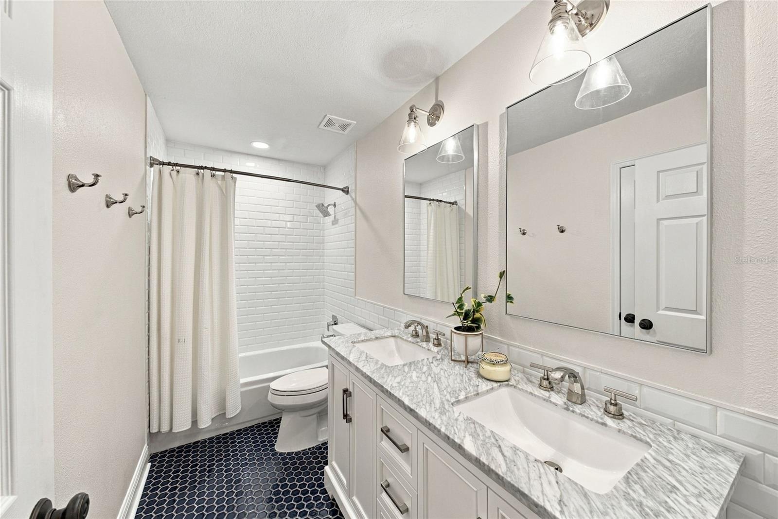 3308 W Villa Rosa St Property Photo 29